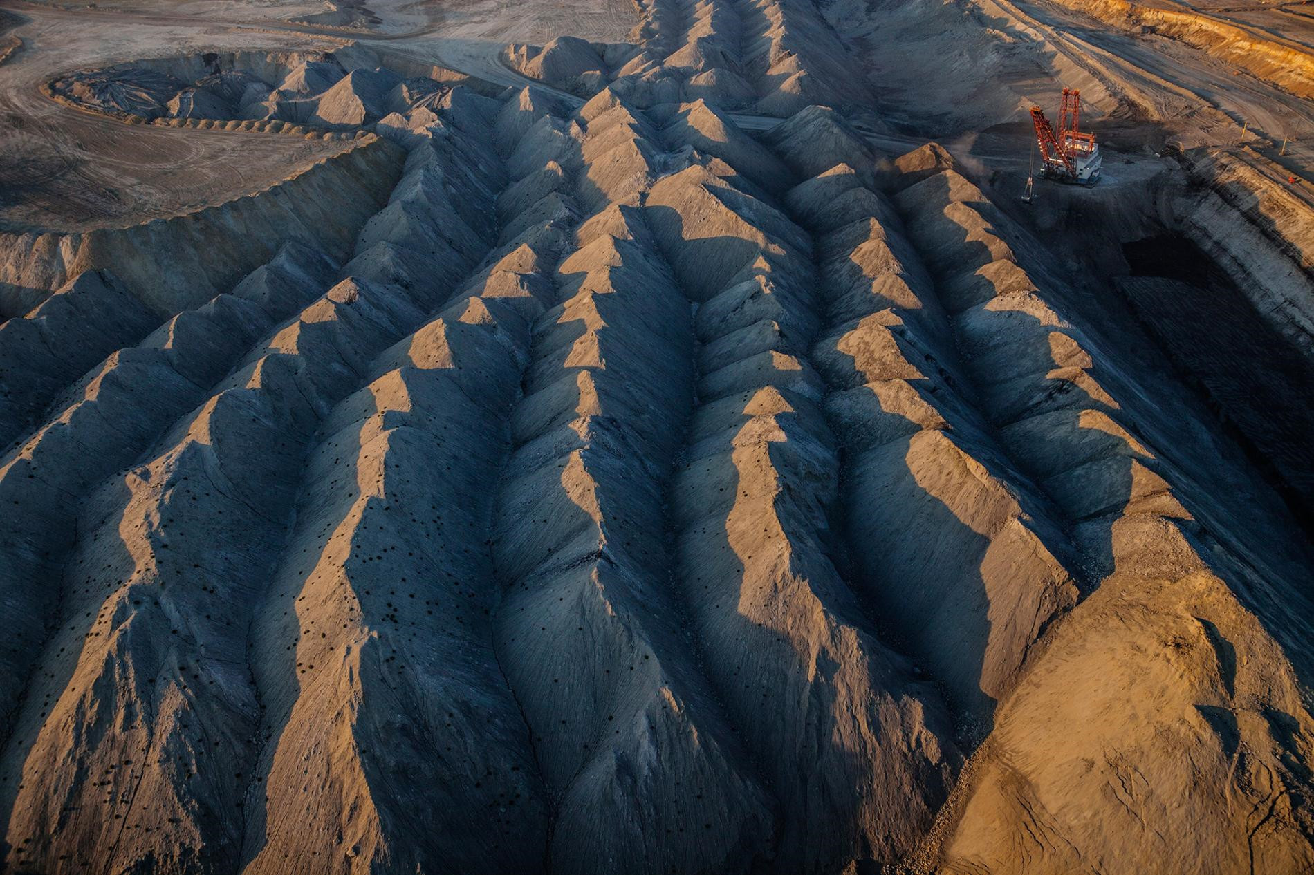 儲量高達3107億噸,延伸幾千公里,是全世界產量最大的煤田!